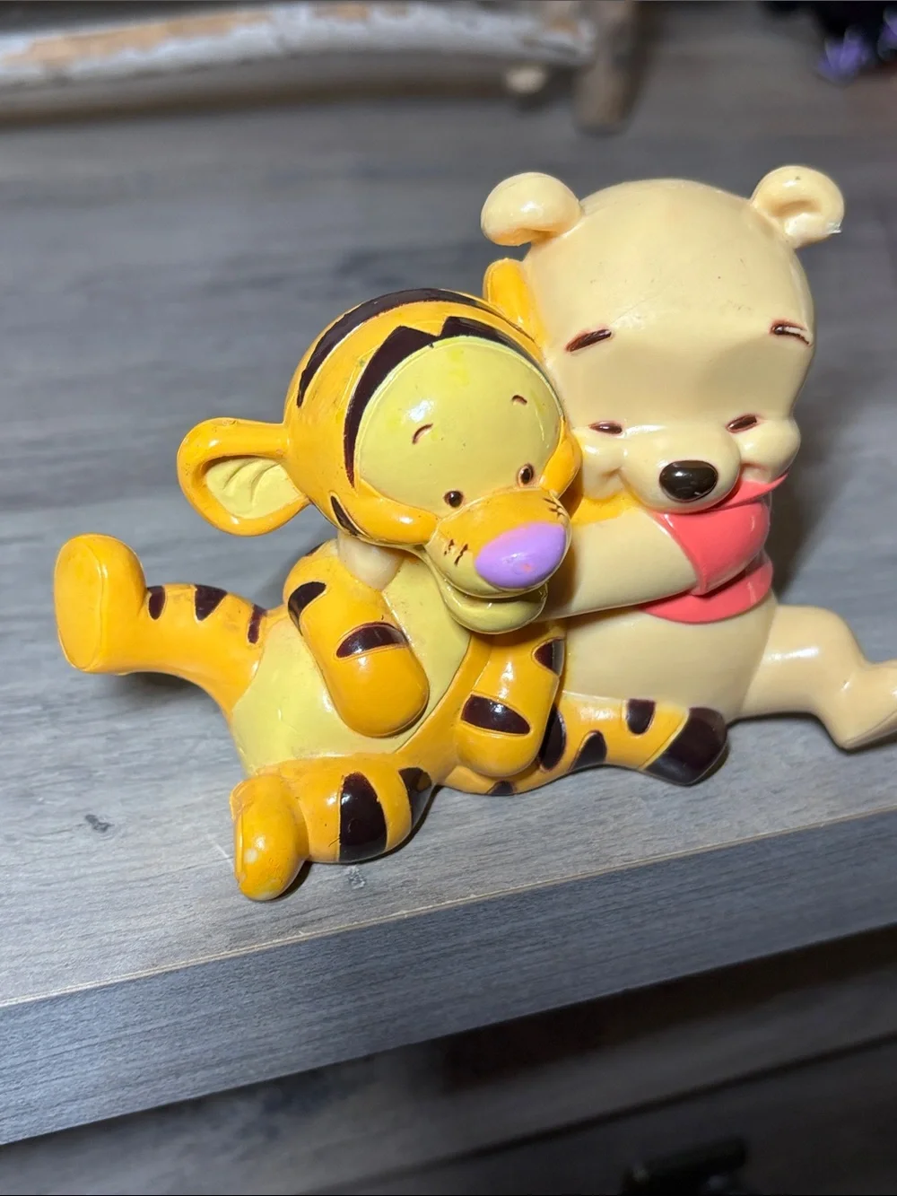VTG Baby Tigger Hugging Pooh Bear Collectors Piece Disney Decopac Rubber Figure